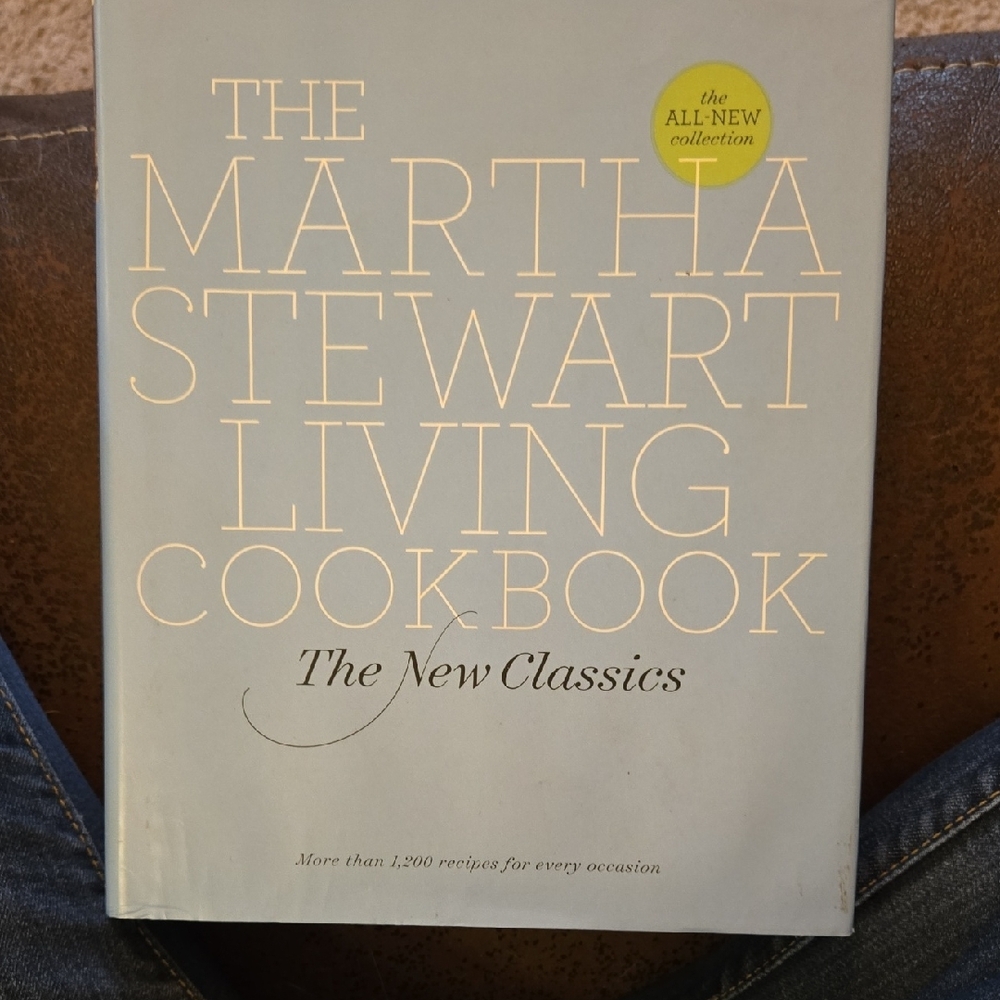 Martha Stewart Living Cookbook - The New Classics